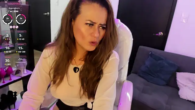 magenta_maturr webcam