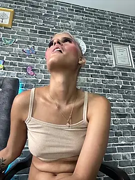taty_juts webcam