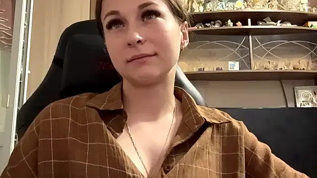 TaIliedGuest live cam on StripChat
