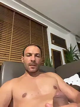 Adventurehotman webcam