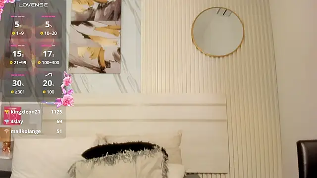 Afro_Luna webcam