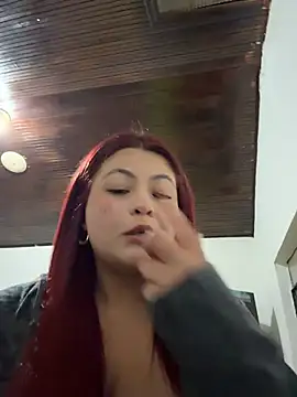 Lia-Moon77 webcam