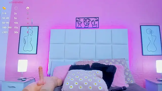 charlotte_kisss webcam