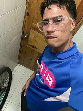 TavoHot_ webcam