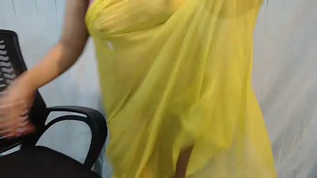 naughty_stripqueen webcam