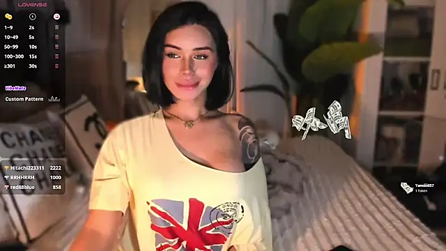 ParisianDoll webcam
