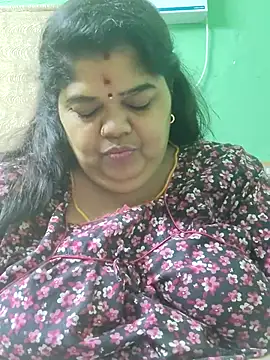 tamilthanushri webcam