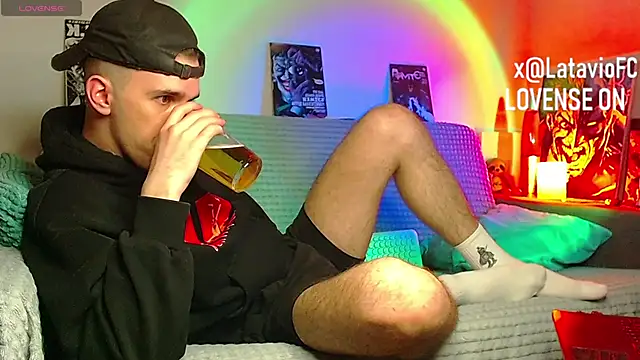 Midnighter_ webcam