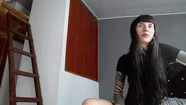 Emilia_1995 webcam