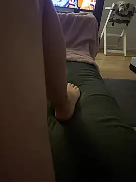 LadyLeni webcam