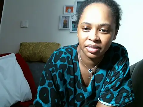 pretty_zii webcam