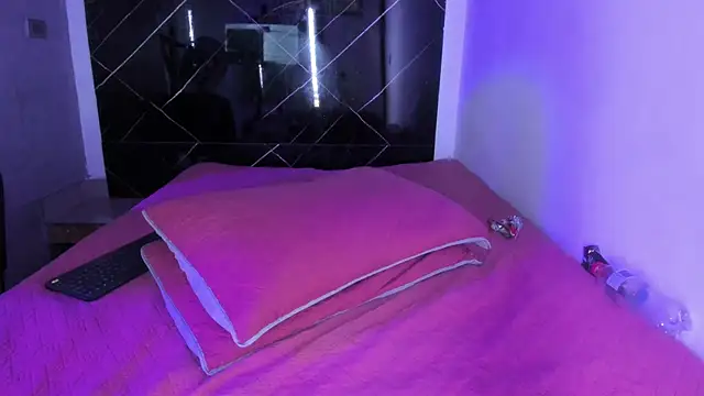 Adrian_Wolf webcam