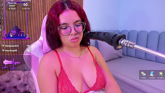 Maddy_red_ webcam