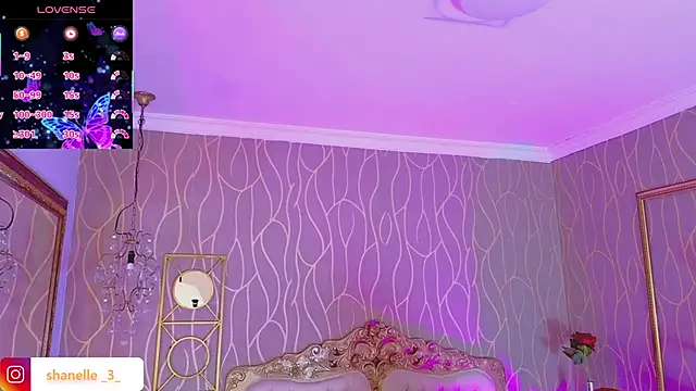 Shanelle__ webcam