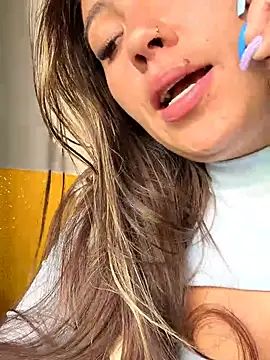 LIZ-06_ webcam