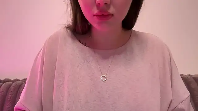 AlmaryKim webcam