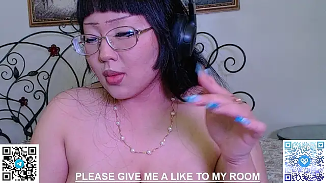 pikpikpikachu webcam