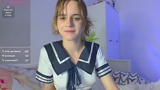 Tessa_Shy_ live cam on StripChat