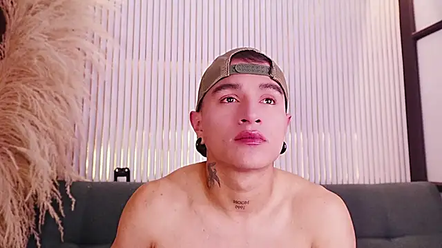 LiamDeep webcam