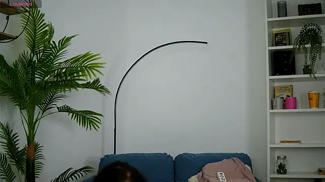 LyndaBlaire webcam