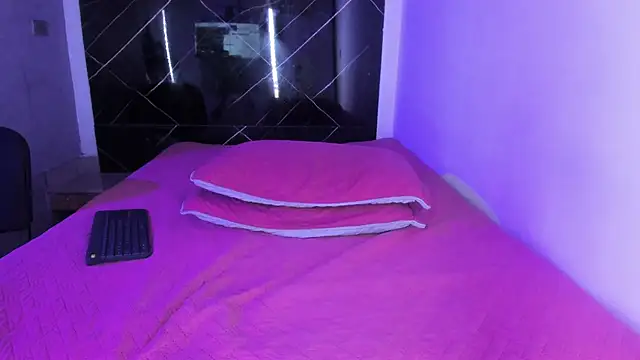 Adrian_Wolf webcam