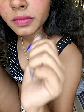 Akni_ live cam on StripChat