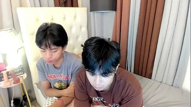 davincihugecock live sex cam