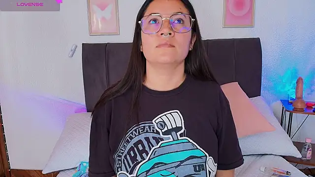 samm_curvy webcam
