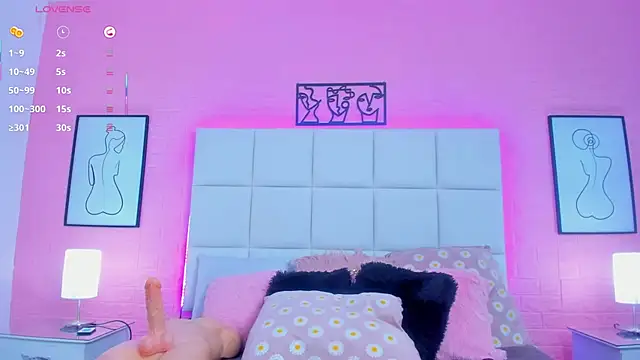 charlotte_kisss webcam