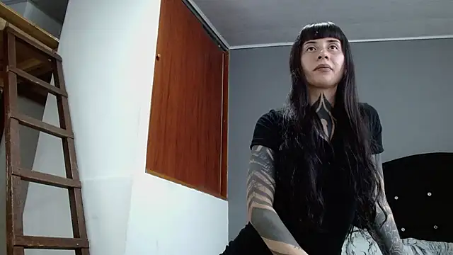 Emilia_1995 webcam