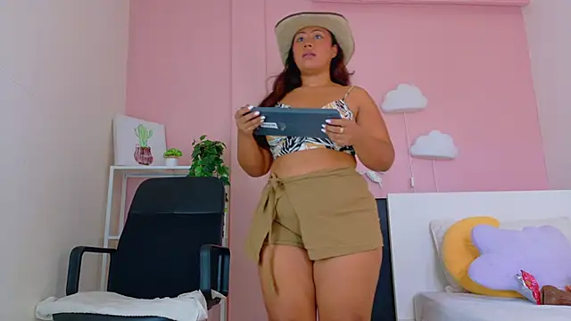 SeleneGibson__ webcam