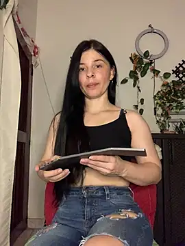 Estefani_32