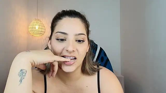 YummyAnna_ webcam
