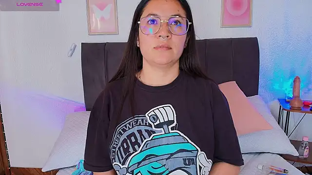 samm_curvy webcam