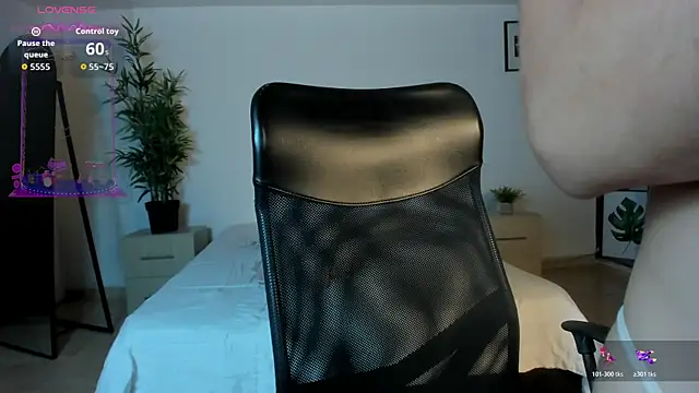 zoe_linss webcam