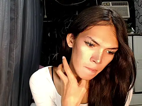 GORGEOUS_CARMEE webcam