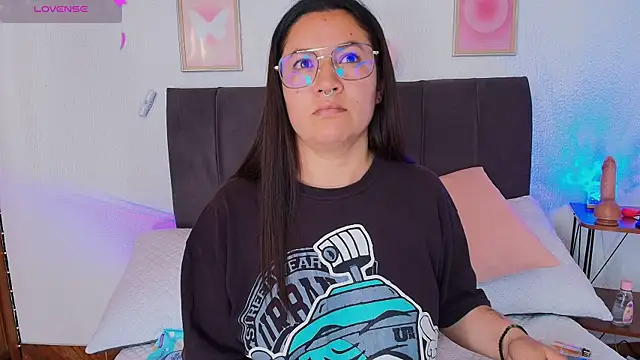 samm_curvy webcam