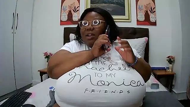 DAIRYBELLELIZxx webcam