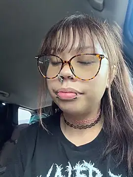 moan4mona webcam