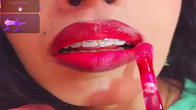 Miss_Charlottet webcam