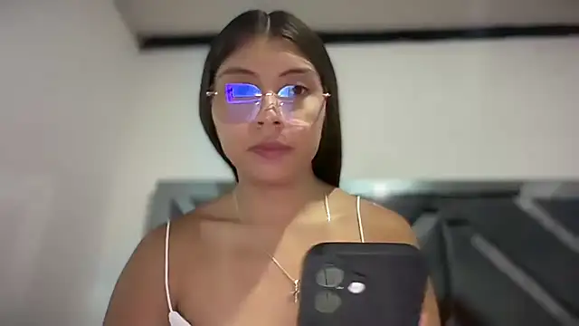 Sara-cooper2 webcam