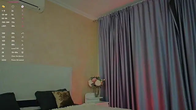 _sophielov webcam