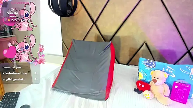 PenelopeGuzman__ webcam