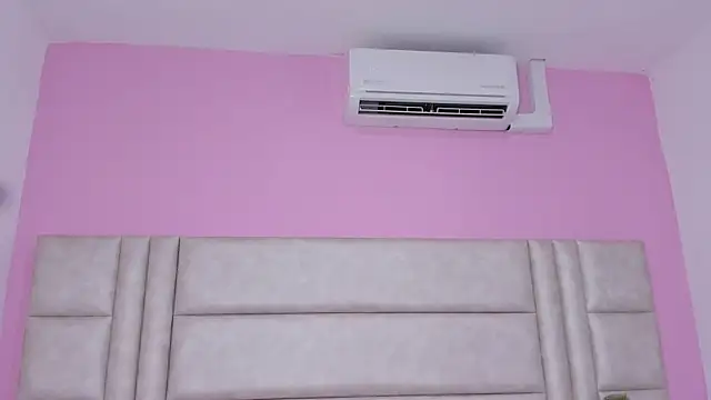 Kisay - Trans webcam sex chat