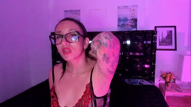 ZarayFeet webcam