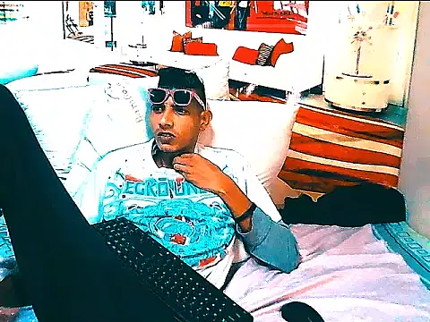 IndianSavageMale webcam