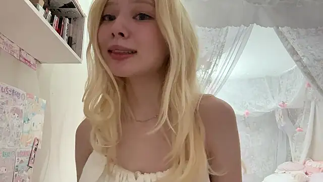 LinaFloww webcam