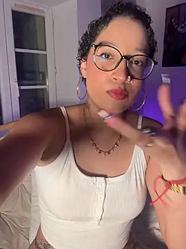 Lauyako_974 webcam