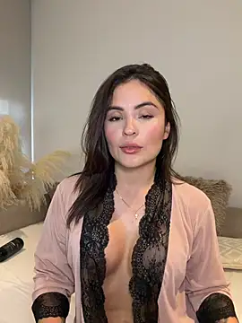 SofiaGomez444 live cam on StripChat