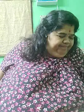 tamilthanushri webcam
